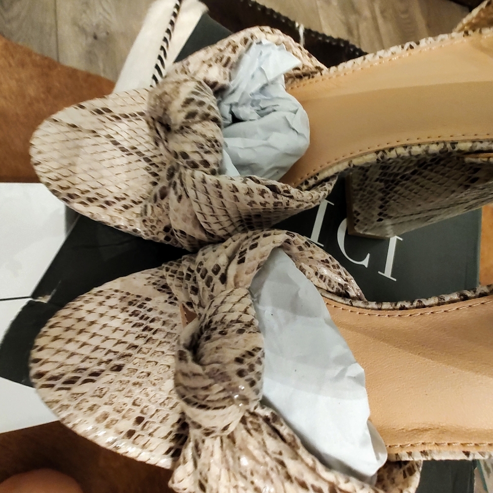 PYTHON PLATFORMS - Picture 5 of 8